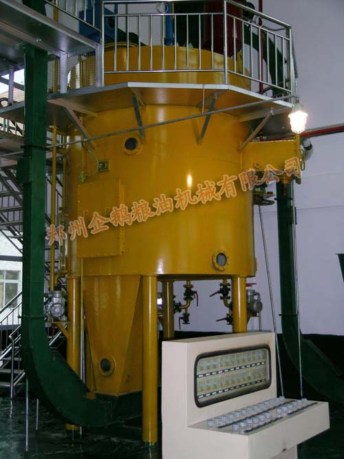 浸出設(shè)備在榨油設(shè)備行業(yè)中表現(xiàn)不俗(圖1) 浸出設(shè)備