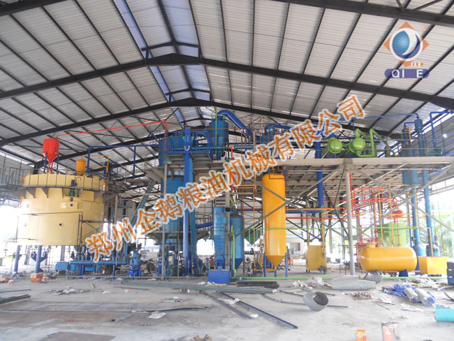 葡萄籽油浸出精煉成套設(shè)備怎么賣(圖1) 浸出設(shè)備